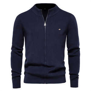 Venta al por mayor de fábrica de los hombres de cremallera de color sólido Chaqueta de punto para <span class=keywords><strong>hombre</strong></span> Slim Fit elegante cárdigan de punto - Product Image 1