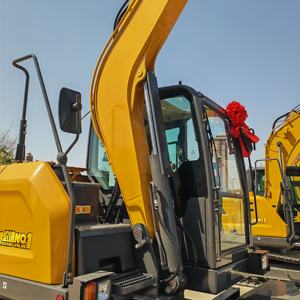 A brand new, original, <b>8</b>-<b>ton</b> high-performance wheeled <b>excavator</b> made in China, equipped with EPA protection. - Product Image 6