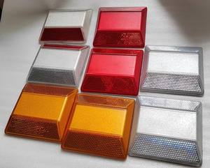 Высококачественные 100*100 мм пластиковые светоотражающие дорожные шпильки прочный приподнятый маркер для дорожного покрытия 20 тонн предупреждающий продукт - Product Image 2