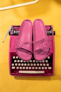 Tongs de plage pour femmes, style hôtelier personnalisé, antidérapantes, respirantes, à bout ouvert, tendance mode, talon haut – Meilleures ventes - Product Image 5