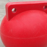 Boya Roja Oceánica Anticorrosiva OEM PE de 1000 mm con Doble Anclaje, Esfera de Un Metro para Defensa Marítima, Barrera Contra Derrames y Minería Submarina