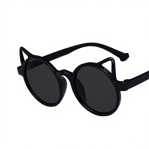 <span class=keywords><strong>Occhiali</strong></span> <span class=keywords><strong>da</strong></span> <span class=keywords><strong>sole</strong></span> per <span class=keywords><strong>bambini</strong></span> <span class=keywords><strong>Occhiali</strong></span> <span class=keywords><strong>da</strong></span> <span class=keywords><strong>sole</strong></span> adorabili a forma di orecchie di gatto per ragazzi e ragazze <span class=keywords><strong>Occhiali</strong></span> protettivi dai raggi UV con design alla moda con orecchie di gatto - Product Image 5