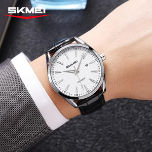 Reloj de Cuarzo SKMEI Modelo 2490, Diseño Clásico de Lujo, Resistente al Agua 3 ATM, Correa de Cuero de 22 mm, Estilo Antiguo para Hombres de Negocios, Hecho en China - Product Image 5