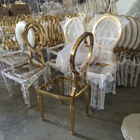 Chaise de mariage personnalisée en acier inoxydable avec cadre en dentelle et revêtement en cuir blanc pour hôtel