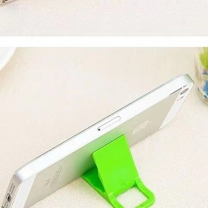 L Shaped Plastic Phone Holder Mini Folding <b>Desktop</b> <b>Stand</b> For Mobile Phone Pink Color PVC Material - Product Image 2