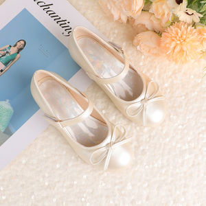 Горячая распродажа: Туфли Мэри Джейн для девочек, с бантом-бабочкой и жемчугом, на мягкой нескользящей подошве, для весенне-осенних праздников, выступлений и дней рождения - Product Image 2