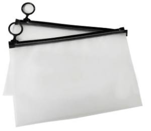 Sac d'emballage de vêtements à fermeture éclair en PVC personnalisé de haute qualité pour T-Shirt avec impression offset échantillon gratuit recyclable - Product Image 1