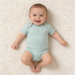 Großhandel Unisex Baby-Bodysuit aus 100% Bio-Baumwolle mit Schlupfausschnitt, unifarben und kurzärmelig - Product Image 2