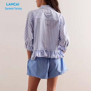 Blusa de manga 3/4 a rayas para mujer, camisa vertical con dobladillo con volantes y botones sueltos, Top con bolsillo - Product Image 3