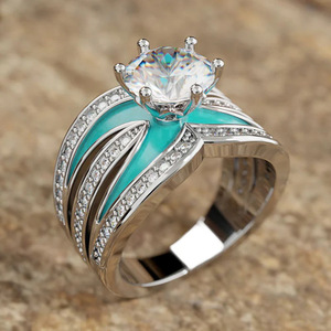 Anello a sei punte dai toni caldi per donna, elegante gioiello da dito alla moda - Product Image 3