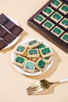 Premium Bittersweet Milk Chocolate Solid Fruit Matcha Sandwich Chip Candy Chocolate Bars Square 60g Box Packaging 48 Pieces