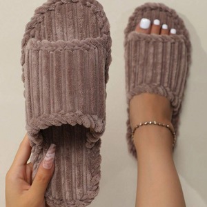 Chaussons en fausse fourrure douce et moelleuse pour femme, pour l'intérieur et l'extérieur, chaussures ouvertes chaudes pour l'hiver - Directement de l'usine - Product Image 4
