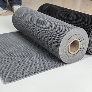 Usine dernière 4mm - 8mm d'épaisseur anti-dérapant étanche piscine tapis creux Pvc sol cuisine Pvc bain s tapis rouleau - Product Image 4