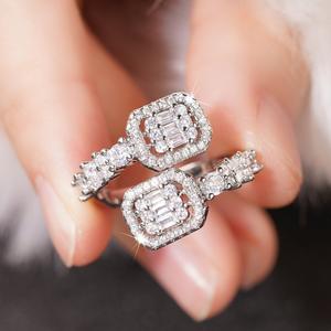 Anello di Diamanti T0760 con Taglio Smeraldo, Diamante Naturale, Anello di Fidanzamento Classico da Donna - Product Image 2