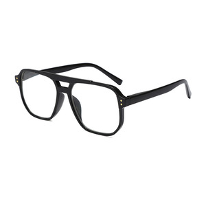 Gafas de lectura rojas para hombres y mujeres con montura metálica y gafas de lectura con filtro de luz azul. - Product Image 3