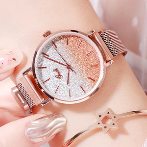 Nuevo reloj de cuarzo ligero de alta gama con color degradado para mujer - Product Image 5