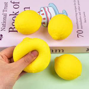 Nuevo juguete antiestrés de limón en forma de bolsa de malla, divertido juguete antiestrés de limón de rebote lento, simulación de fruta para aliviar el estrés. - Product Image 2