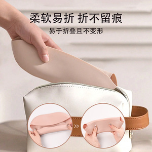 ผ้ากันเปื้อนซิลิโคนลายการ์ตูนสำหรับเด็ก กันน้ำได้ นุ่มพิเศษ ขนาดใหญ่ ป้องกันน้ำลายสำหรับเด็ก - Product Image 4