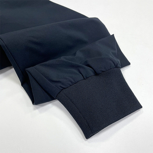 แจ็คเก็ตบอมเบอร์วินเทจแบบสวมใส่ได้ทั้งชายและหญิง ดีไซน์สั่งทำพิเศษจากโรงงาน (OEM) สไตล์ฮิปฮอป ไซส์พลัส น้ำหนักเบา กันน้ำ พิมพ์ลายลำลอง ปิดด้วยเชือกผูก - Product Image 6