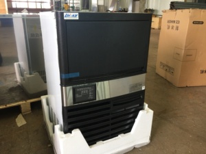 Nhà quán cà phê sử dụng máy nước đá với 50kg/ngày <span class=keywords><strong>Ice</strong></span> Maker giá cho Tanzania - Product Image 4