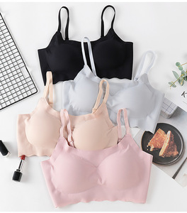 Vente en gros en usine <span class=keywords><strong>de</strong></span> soutiens-gorge sans couture en soie glacée Push up Sous-vêtements sans fil Soutien-gorge <span class=keywords><strong>de</strong></span> <span class=keywords><strong>sport</strong></span> mince antichoc pour femmes - Product Image 2