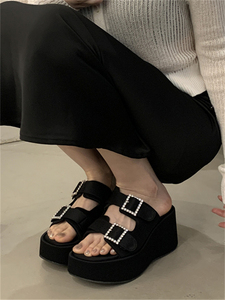 Nouvelles Sandales Compensées Confortables et Imperméables pour Femme, Modèle Éponge, Rehaussantes, Idéales pour l'Extérieur – Collection Été 2025 - Product Image 5