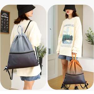 Sac à dos unisexe personnalisé à faible MOQ avec logo, étanche, à cordon de serrage, en polyester, pour le sport, le rangement, capacité 20-38L, plage et extérieur - Product Image 6