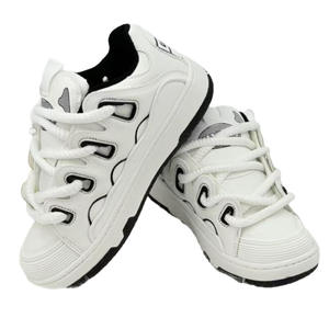 Nouvelles Chaussures Décontractées pour Hommes à Plateforme de Haute Qualité, Design Simple et Tendance, Talons Épais Amortis, Polyvalentes pour le Skateboard - Product Image 1