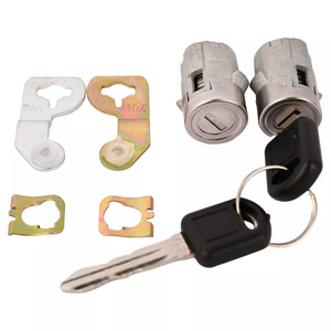 Serrure cylindrique 15298924 zinguée avec 2 clés pour usage sur porte - Product Image 2