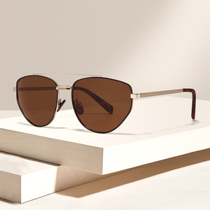 Lunettes de soleil aviateur unisexes, monture en métal, verres TAC, protection UV400, pour la conduite, la pêche, les tenues tendance - Product Image 2