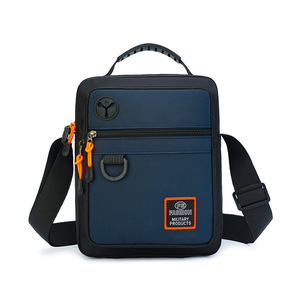 Sac bandoulière homme en toile imperméable avec logo personnalisé, nouvelle mode, fermeture éclair antivol durable - Product Image 2