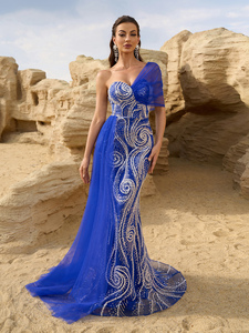 Vestido de Noche Largo de Sirena para Mujer, Color Azul Zafiro, Hombros Descubiertos, Lentejuelas Bordadas, Malla Superpuesta, Corte Ajustado, con Cola de Corte - Product Image 3