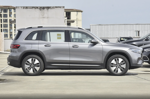 Mercedes-Benz EQB 260 <span class=keywords><strong>2022</strong></span>, SUV compact 100% électrique, 5 portes, 5 places, interface de charge rapide avec chauffage à basse température, voiture d'<span class=keywords><strong>occasion</strong></span> - Product Image 3