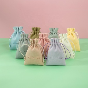 Bolsa de Joyería de Microfibra de Lujo, Personalizada, Multicolor, de 10*15cm, para Guardar Anillos y Aretes Pequeños - Product Image 1