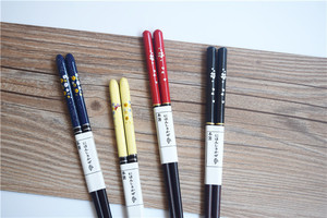 Gato de la suerte japonés, estilo encantador, Gato de La Fortuna, revestimiento de laca de madera, palillos con estampado de <span class=keywords><strong>Sakura</strong></span>, juego de regalo de palillos japoneses - Product Image 6