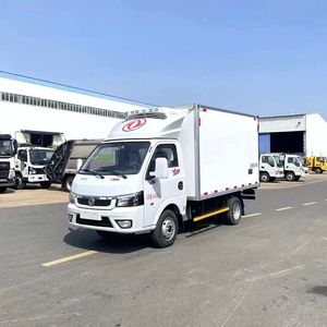 Camion frigorifique Dongfeng <span class=keywords><strong>Tiyi</strong></span> 3,7 m, capacité de charge de 1 à 2 tonnes, fourgon de livraison en chaîne du froid pour la ville - Product Image 2
