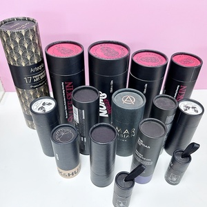 Emballage personnalisé en tube de papier kraft biodégradable noir pour baume à lèvres et déodorant en stick - Product Image 5