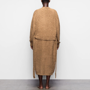 2021 prodotti nuovi set di <span class=keywords><strong>abbigliamento</strong></span> <span class=keywords><strong>donna</strong></span> autunno e inverno moda peluche abito lungo stringato - Product Image 6