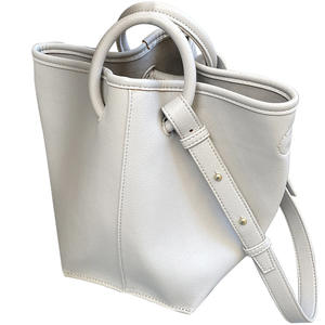 Bolso Tipo Cubo para Mujer, Color Gris Beige Sólido, Cierre Magnético, Dureza Media, Bolso Tote, de Hombro y Cruzado - Product Image 5