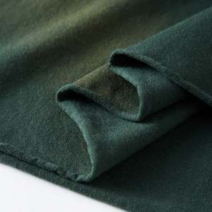 Vente en gros de t-shirt Streetwear européen à manches courtes et col rond tricoté à bord de meulage de destruction de baie dégradée lavée pour hommes - Product Image 5