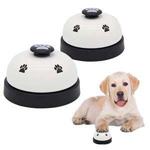 Herramienta interactiva de entrenamiento para mascotas | Campana de <span class=keywords><strong>clic</strong></span> para perros para entrenamiento de orinal y llamadas de comidas, diseño de pata de prensa fácil para cachorros y perros pequeños - Product Image 1