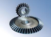 Engrenage conique hélicoïdal en acier de haute précision Jiucheng OEM avec profil de denture personnalisé, forgé et usiné CNC pour machines agricoles