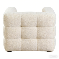 Fauteuil d'appoint Chesterfield moderne en bouclette blanc crème, capitonné carré, avec pieds en bois, pour salon, chambre ou hôtel
