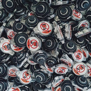 Coperchio del radiatore in metallo 1.1 16401-31480 16401-36020 16401-36030 - Product Image 1