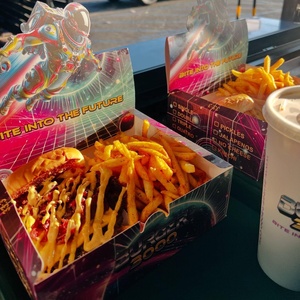 Boîte à hamburger sur le thème de l'espace, en carton jetable résistant à la graisse, pour combo hamburger et frites - Product Image 3