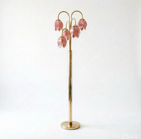 Lampe sur pied en verre en forme de tulipe romantique française, avec pétales, finition métallique dorée, douille E26, éclairage décoratif pour la maison