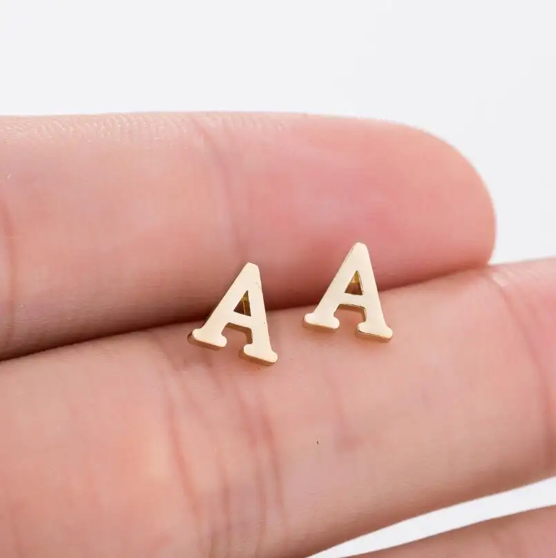Gold Schwarz Anfangs buchstabe Edelstahl Ohr stecker für Mädchen Einfache schicke Alphabet Buchstaben Anfangs ohrring für Teenager Mädchen