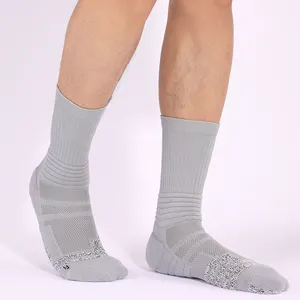 Chaussettes de football en gros de haute qualité Chaussettes de football antidérapantes pour hommes de sport