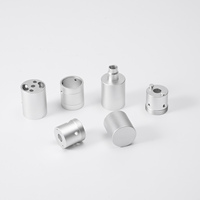 Boîtier de lampe torche LED en alliage d'aluminium usiné sur mesure par CNC avec traitement de surface usiné et anodisé
