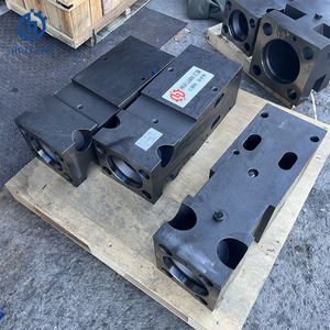 Tête avant de disjoncteur hydraulique SB43 SB50 SB60 SB70 SB81 SB100 SB121 SB140 pour accessoires d'excavatrice - Product Image 1